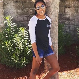 Meet your Posher, Monique